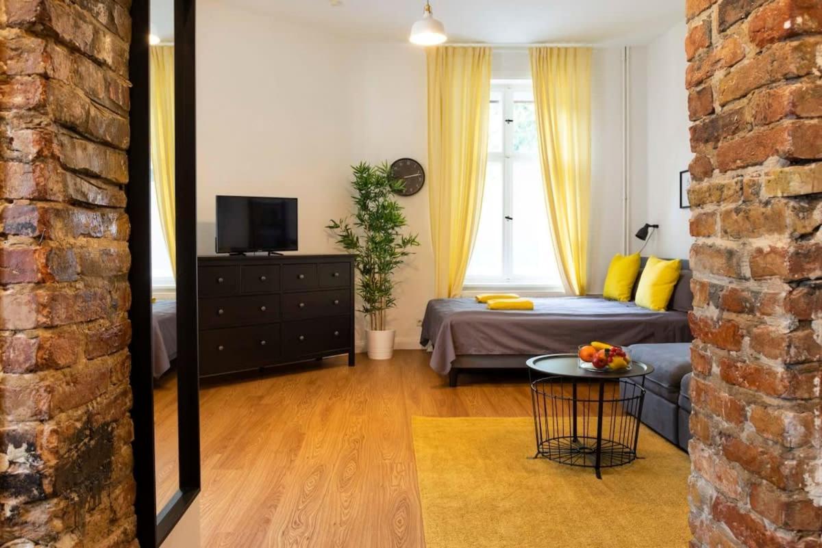Shabby Chic Plus Self Checkin And Free Street Parking Berlim Exterior foto
