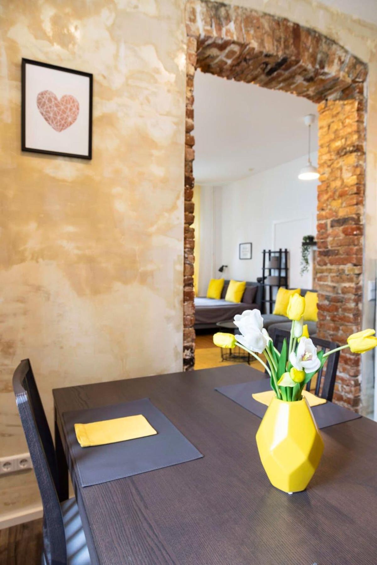 Shabby Chic Plus Self Checkin And Free Street Parking Berlim Exterior foto